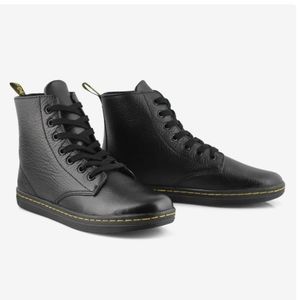 Dr Martens Leyton 7 eye boots